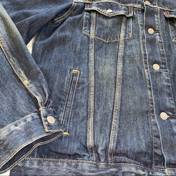Levi’s Dark Wash Trucker Jean Jacket - Picture 3 of 4